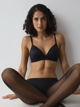 Load image into Gallery viewer, Triumph Body Make-Up Soft Touch Non-wired T-shirt Bra - Black