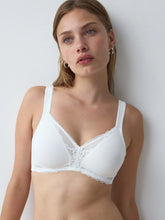 Load image into Gallery viewer, Triumph Modern Lace+Cotton Non-wired Bra