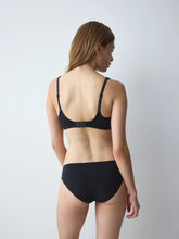 Load image into Gallery viewer, Triumph Modern Lace+Cotton Non-wired Bra