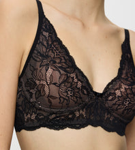 Load image into Gallery viewer, Triumph Amourette Charm Non-wired Bra