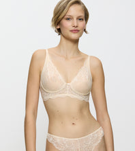 Load image into Gallery viewer, Triumph Amourette Charm Non-wired Bra