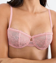 Load image into Gallery viewer, Triumph Comfort Allure Balconette bra - Strawberry Cream