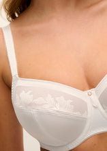 Load image into Gallery viewer, Fantasie Illusion Side Support Bra - White