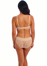 Load image into Gallery viewer, Wacoal Halo Lace Moulded Underwire Bra - Nude