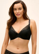 Load image into Gallery viewer, Wacoal Raffine Plunge Bra - Black