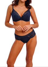 Load image into Gallery viewer, Wacoal Raffine Plunge Bra - Ink