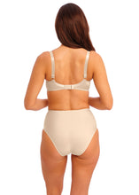 Load image into Gallery viewer, Wacoal Eglantine Soft Cup Bra - Creme Brulee