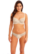 Load image into Gallery viewer, Wacoal Eglantine Underwire Bra - Creme Brulee