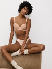 Load image into Gallery viewer, Triumph Amourette Charm Wired Padded Bra