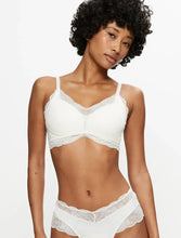 Load image into Gallery viewer, Triumph Lift Smart Padded Bra