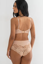Load image into Gallery viewer, Pour Moi Fleur Shorty - Almond