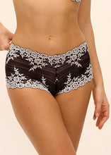 Load image into Gallery viewer, Wacoal Embrace Lace Boy Short - Black