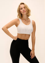 Load image into Gallery viewer, Freya Active Dynamic Non Wired Sports Bra - White