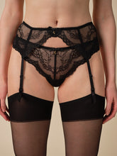 Load image into Gallery viewer, Gossard Superboost Lace Suspender - Black