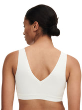 Load image into Gallery viewer, Chantelle Soft Stretch Padded Crop Top - Ivory