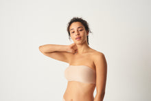 Load image into Gallery viewer, Chantelle Soft Stretch Padded Bandeau Bra