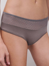 Load image into Gallery viewer, Chantelle Norah Chic Shorty - Bronzed Taupe