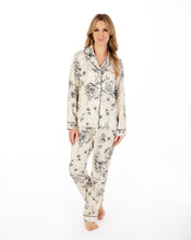 Load image into Gallery viewer, Gaspé Satin Floral Print Tailored Pyjama Set - GL04708