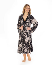 Load image into Gallery viewer, Gaspé Satin Floral Print 46" Kimono Wrap - GL04709