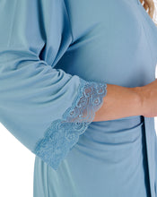 Load image into Gallery viewer, Gaspé 42" Supersoft Ditsy Print or Solid Colour Kimono Wrap - GL07704