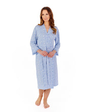 Load image into Gallery viewer, Gaspé Supersoft Floral Print 42" Kimono Wrap - GLW2704