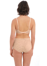 Load image into Gallery viewer, Wacoal Raffine Classic Underwire Bra - Frappe