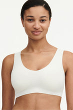 Load image into Gallery viewer, Chantelle Soft Stretch Padded Crop Top - Ivory