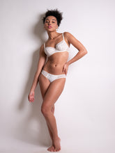 Load image into Gallery viewer, Passionata Pila Underwired Covering Bra - Pearl