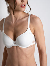 Load image into Gallery viewer, Passionata Rhythm Covering T-shirt Bra - White