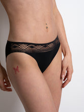 Load image into Gallery viewer, Passionata Ondine Brief - Black