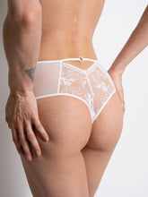Load image into Gallery viewer, Passionata Suzy Shorty - White