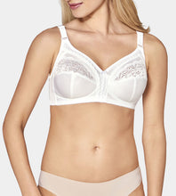 Load image into Gallery viewer, Triumph Claudette Non Wired Bra - White