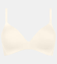Load image into Gallery viewer, Triumph Body Make-Up Soft Touch Non-wired T-shirt Bra - Vanille
