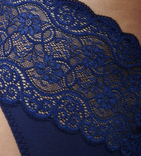 Load image into Gallery viewer, Triumph Amourette 300 Maxi Brief - Deep Water