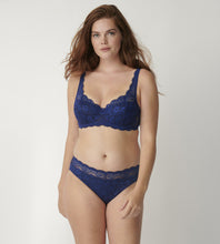 Load image into Gallery viewer, Triumph Amourette 300 Half Cup Padded Bra - Deep Water