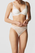 Load image into Gallery viewer, Passionata Thelma Plunge T-shirt Bra - Pearl