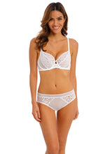Load image into Gallery viewer, Wacoal Raffine Brief - White