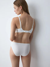 Load image into Gallery viewer, Triumph Modern Lace+Cotton Non-wired Bra
