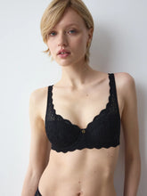 Load image into Gallery viewer, Triumph Amourette Half Cup Padded Bra - Black
