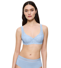 Load image into Gallery viewer, Triumph Amourette Half Cup Padded Bra - Ice
