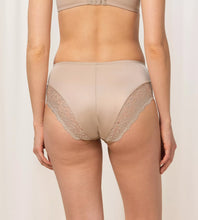Load image into Gallery viewer, Triumph Ladyform Soft Maxi Brief - Smooth Skin
