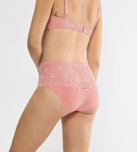 Load image into Gallery viewer, Triumph Amourette Maxi Brief - Cherry Rose
