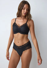Load image into Gallery viewer, Triumph Lift Smart Padded Bra

