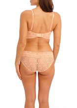 Load image into Gallery viewer, Wacoal Halo Lace Soft Cup Bra - Almost Apricot
