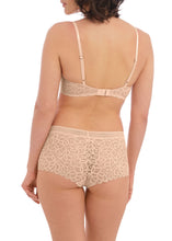 Load image into Gallery viewer, Wacoal Raffine Plunge Bra - Frappe
