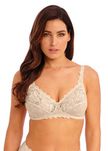 Load image into Gallery viewer, Wacoal Eglantine Soft Cup Bra - Creme Brulee
