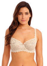 Load image into Gallery viewer, Wacoal Eglantine Underwire Bra - Creme Brulee
