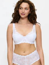 Load image into Gallery viewer, Triumph Amourette Half Cup Padded Bra - White
