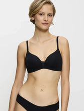 Load image into Gallery viewer, Triumph Flex Smart Padded Bra
