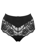 Load image into Gallery viewer, Pour Moi Fleur Shorty - Black
